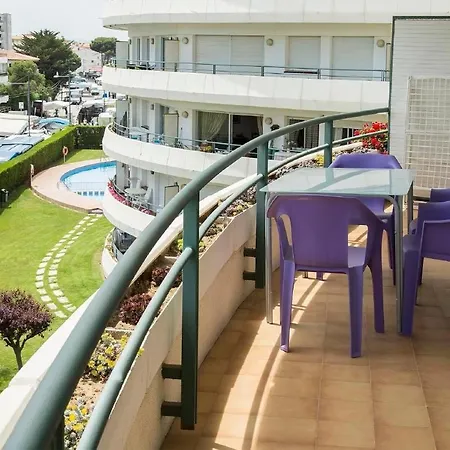 Strandnahe In L Estartit Mit Pool